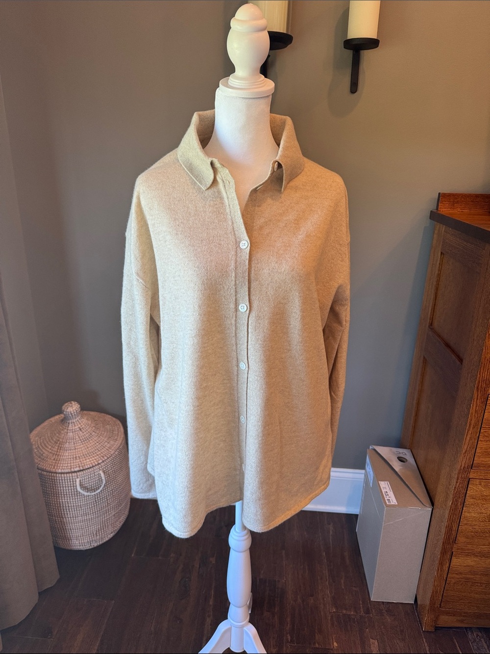 NWT Everlane 100% Cashmere Button Down Sweater Shirt Oatmeal M